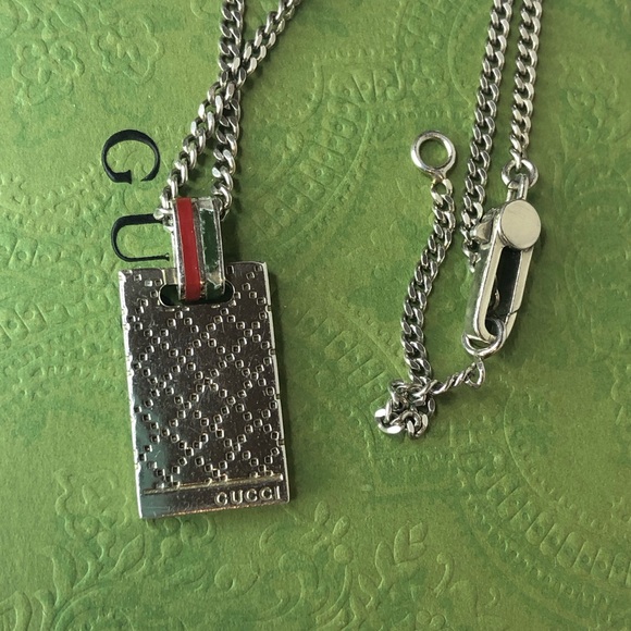 GUCCI Sterling Silver Diamante Pattern Sherryline Pendant Gucci Necklace w Box